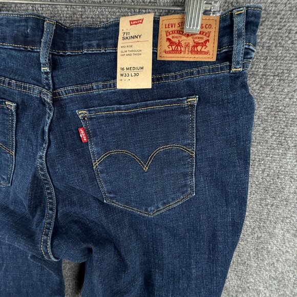 NWT Levis Womens Denim 711 Skinny Jeans W33 L30 16 Medium Mid Rise Distressed - Picture 12 of 16